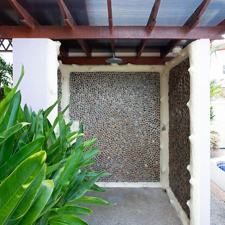 Beautiful 5Br Villa Felicity, Pool & Garden, Near Naiharn Rawai Exterior photo