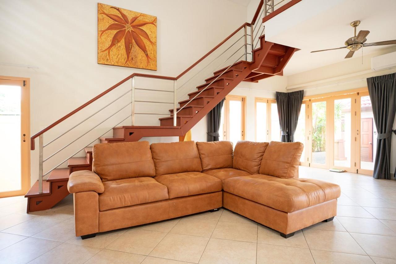 Beautiful 5Br Villa Felicity, Pool & Garden, Near Naiharn Rawai Exterior photo